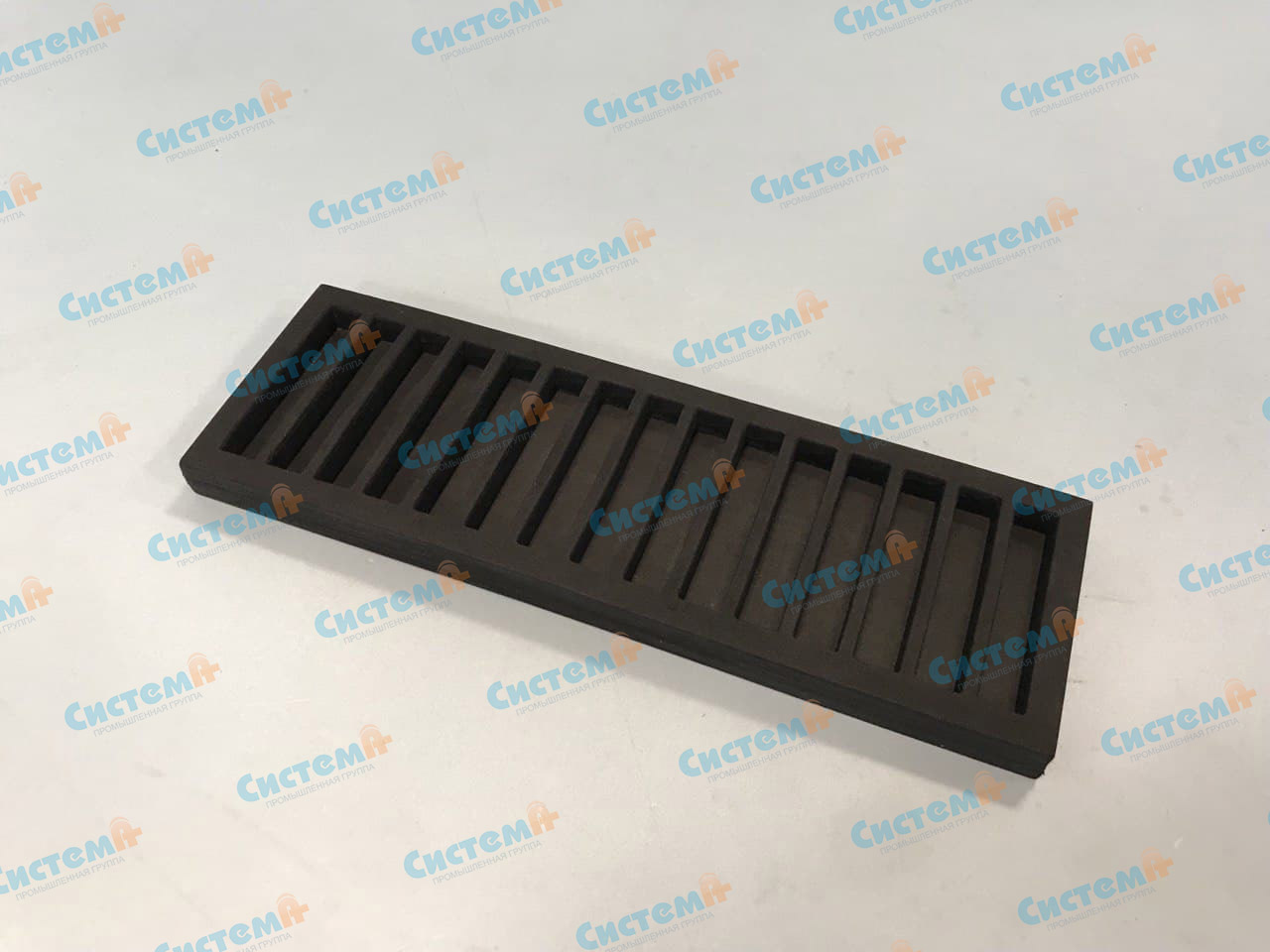 Эстетичный износостойкий ложемент для художественных принадлежностей